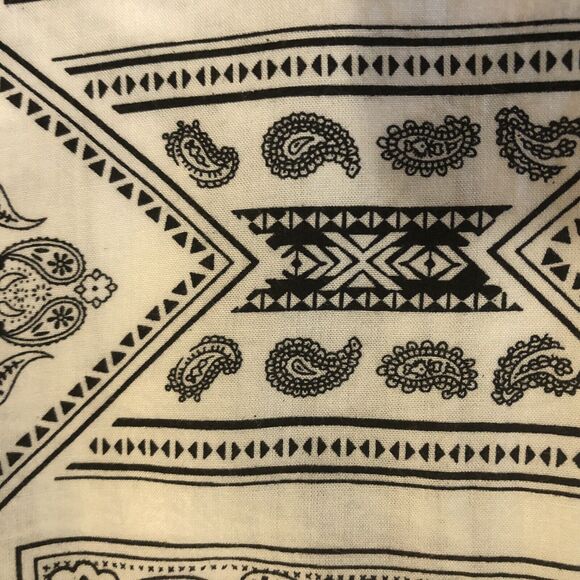 Sadie & Sage Tank Top Women L White V Neck Cami Wide Straps Boho Crochet Hemline - Picture 8 of 12